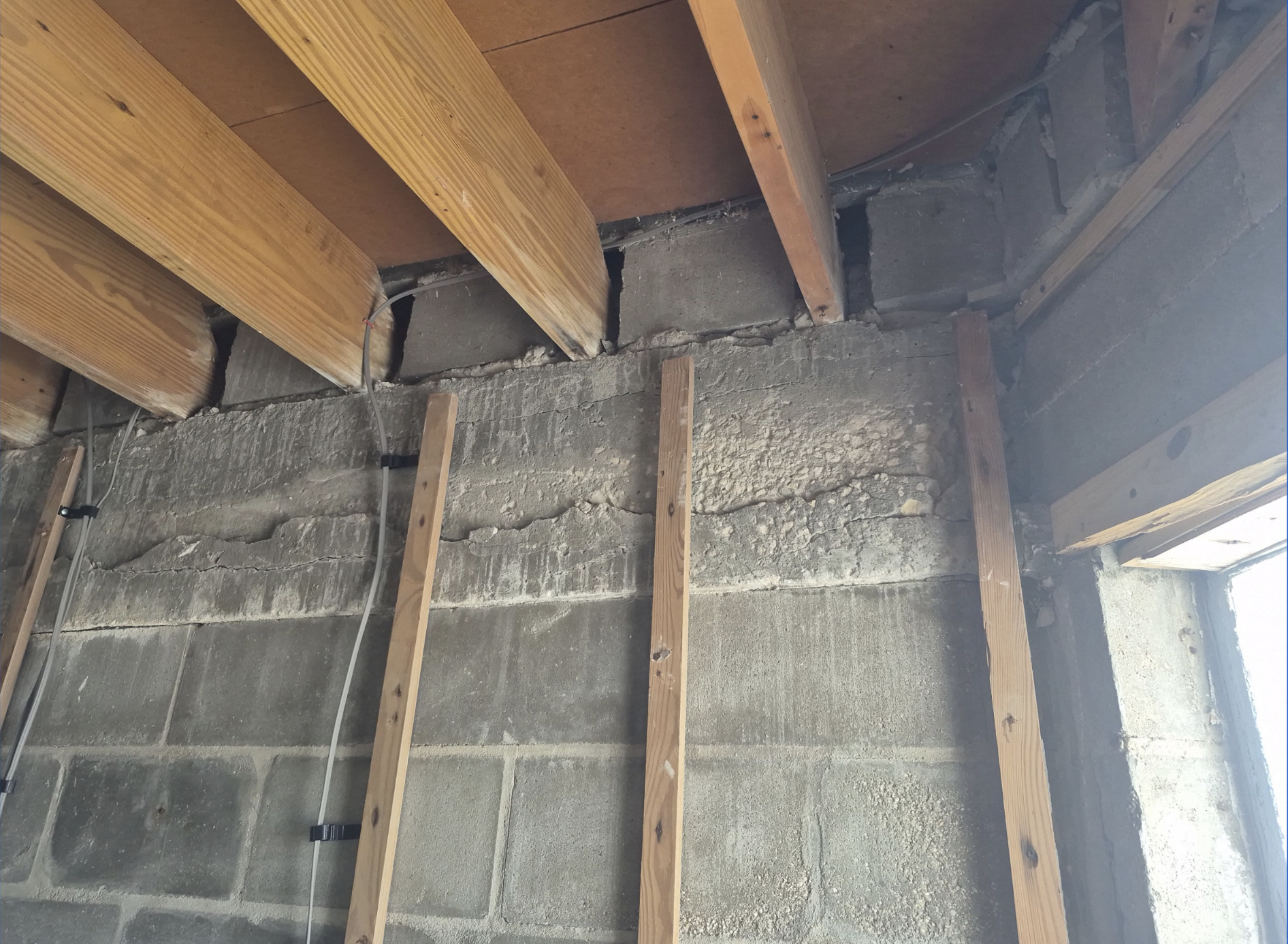 Masonry Wall Crack Inspection 3